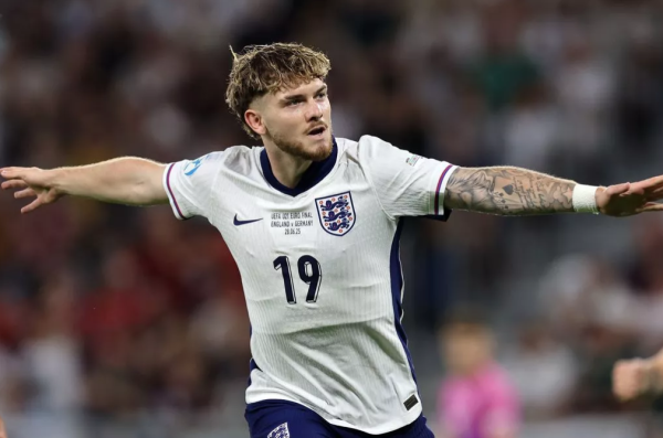 泸深配 理查兹：不建议利物浦卖掉埃利奥特，他一年后可接替萨拉赫